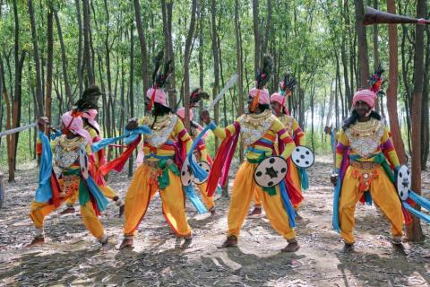 Tribal of Jharkhand participating in sarhul festival celebration